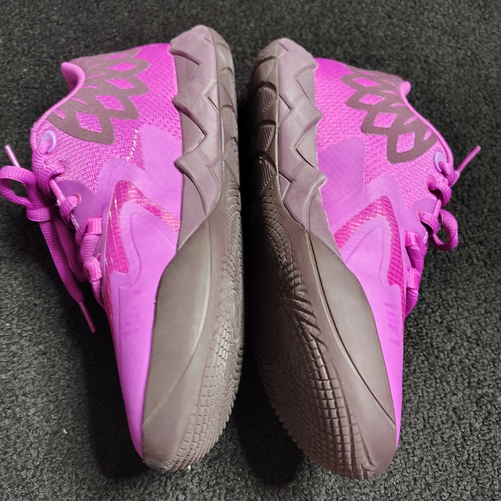Puma MB.01 Lo Disco Purple Men’s Size 6 Lamelo Ball Melo Basketball Shoes New